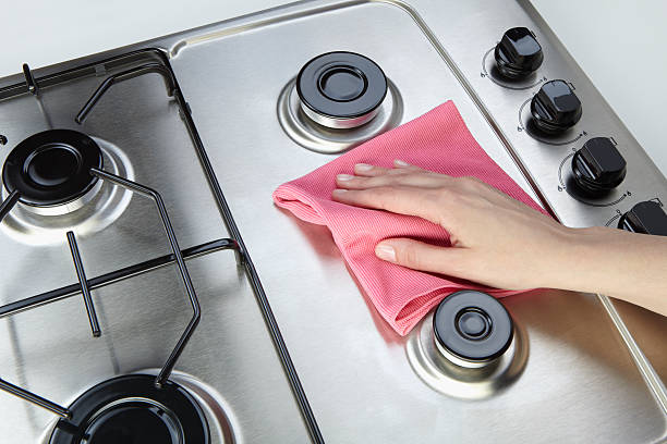 Effective Ways to Minimize Back Pain While Cleaning Stove Tops